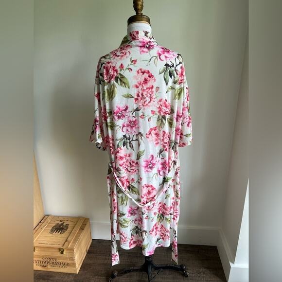SHOW ME YOUR MUMU PINK FLORAL ROBE SHORT SLEEVE BRIDESMAID ONE SIZE - Picture 4 of 7